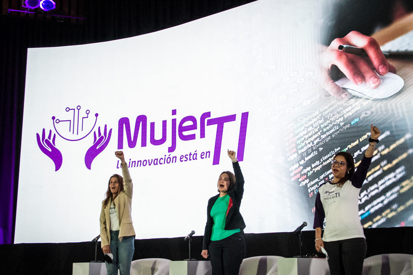Lee más sobre el artículo Venezuela supera el promedio mundial de mujeres investigadoras en las áreas de tecnologías de la información y la comunicación