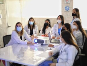Lee más sobre el artículo Gabriela Jiménez Ramírez: 11 mil mujeres venezolanas desarrollan proyectos científicos