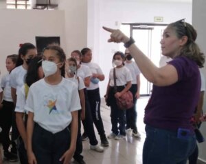Lee más sobre el artículo Ruta Científica de Anzoátegui visita Centro Operativo de Cantv
