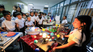 Lee más sobre el artículo Ruta Científica es protagonista en la Unidad Educativa Nacional Consuelo Navas Tovar