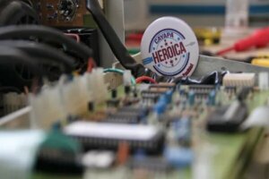 Lee más sobre el artículo La Capaya Heroica recupera equipos en centros de salud neoespartanos