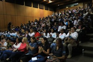 Lee más sobre el artículo Consejos Feministas ofrecen la oportunidad de crecer y aprender a través de la ciencia venezolana