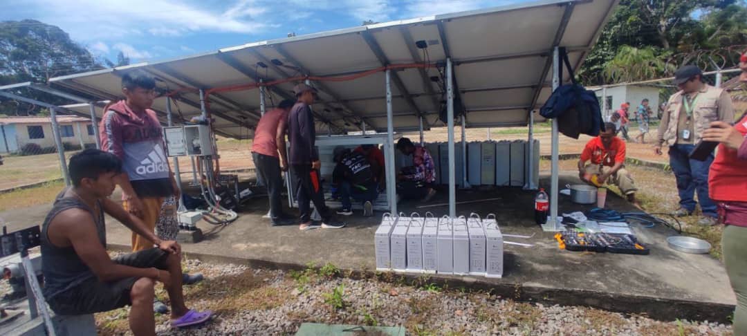 Lee más sobre el artículo Gobierno Nacional recupera servicio telefónico en el municipio Autana del estado Amazonas