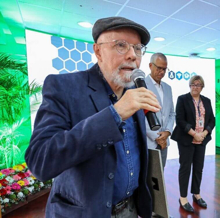 Lee más sobre el artículo <strong>Investigador José Luis López recibe reconocimiento internacional por aportes a las ciencias hidroambientales</strong>