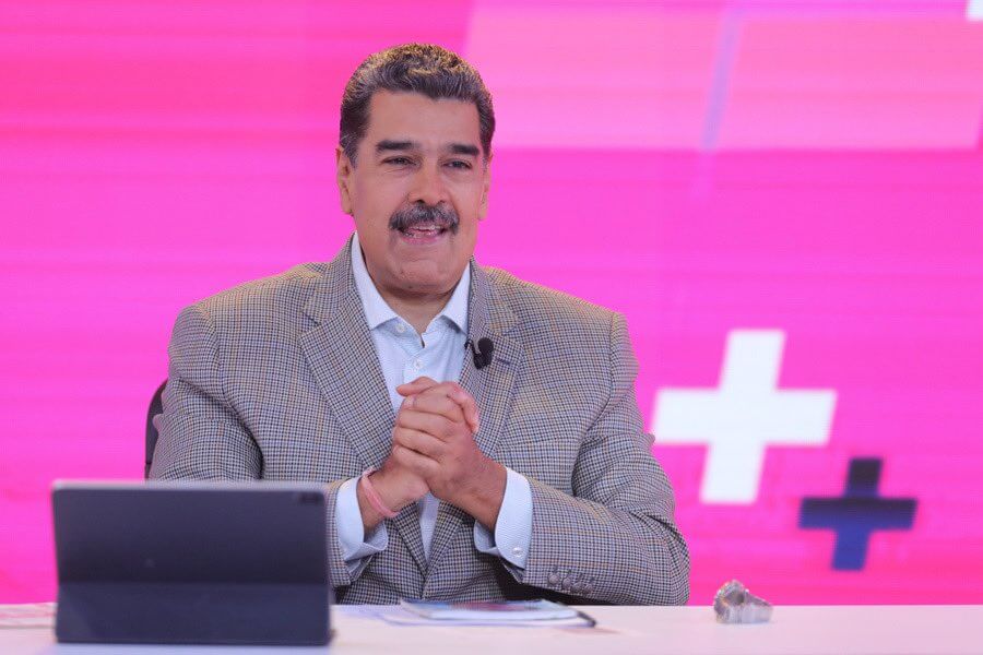 Lee más sobre el artículo Presidente Maduro: tenemos que conseguir equilibrio entre las nuevas tecnologías y la atención educativa