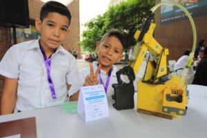 Lee más sobre el artículo Inician Primeras Olimpiadas Regionales de Robótica