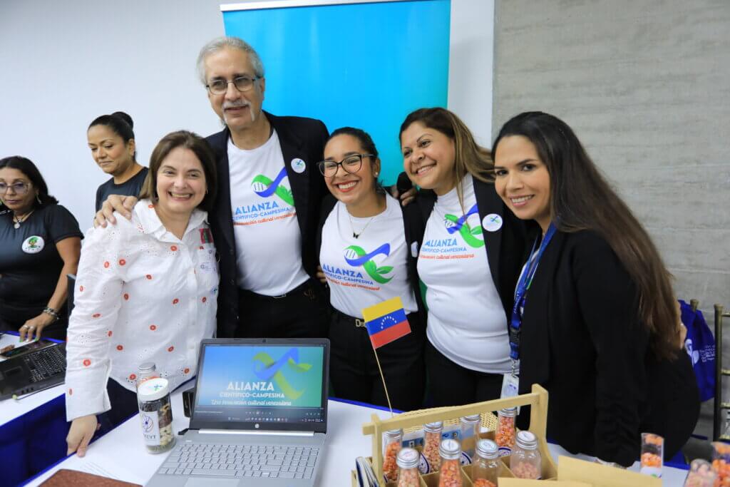 I cohorte del Diplomado de Periodismo Científico preparada para divulgar ciencia para la vida