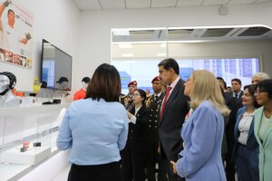 Lee más sobre el artículo Ministra Gabriela Jiménez Ramírez destaca eficiencia del Centro Experimental de Inteligencia Artificial en China