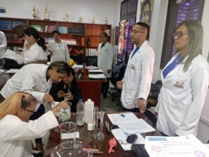 Lee más sobre el artículo Más de 50 docentes merideños participan en taller “Experiencias Educativas en Ciencias Naturales”
