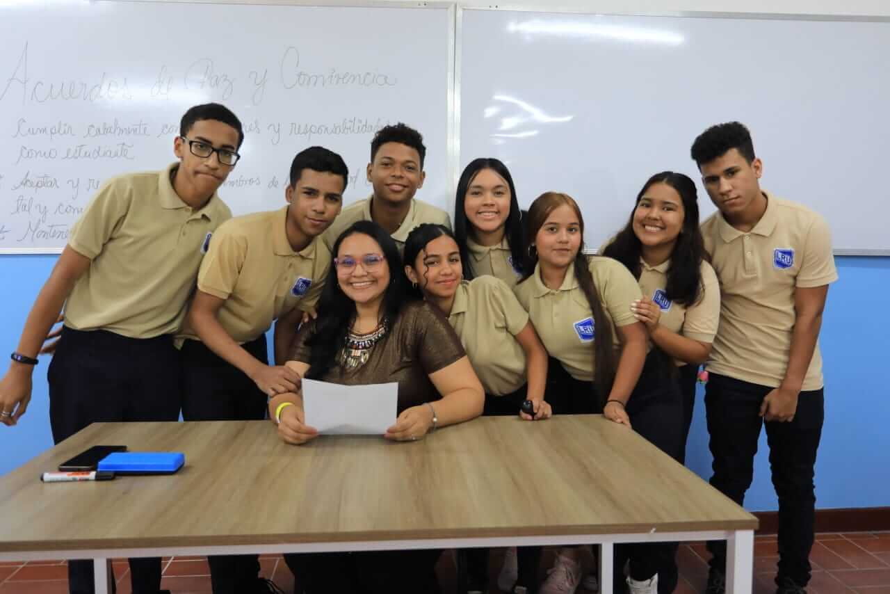 Lee más sobre el artículo Gobierno Bolivariano continúa impulsando las transformaciones educativas para el bienestar social de la Patria
