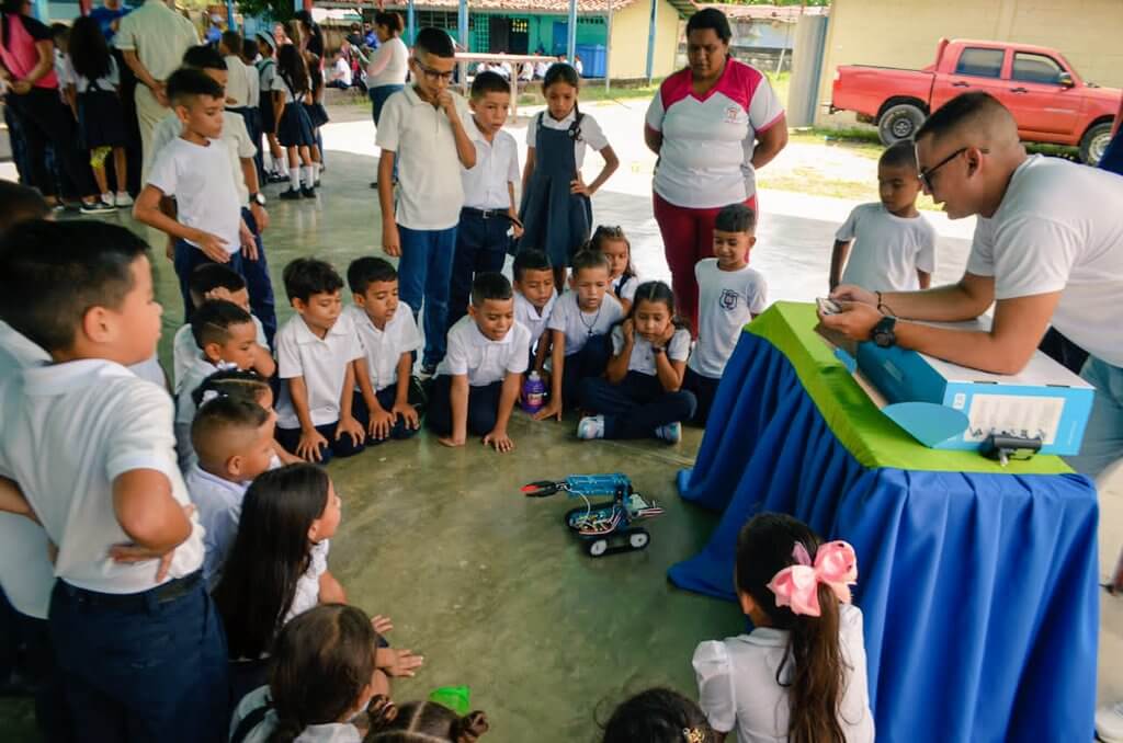 Gobierno Nacional impulsará conocimientos y habilidades para garantizar cultura productiva en año escolar 2023-2024