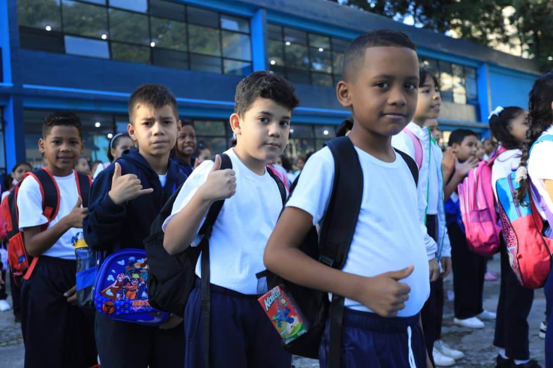 Lee más sobre el artículo Unidad Educativa “Manuel Antonio Carreño” inicia período escolar 2023 – 2024 totalmente recuperada