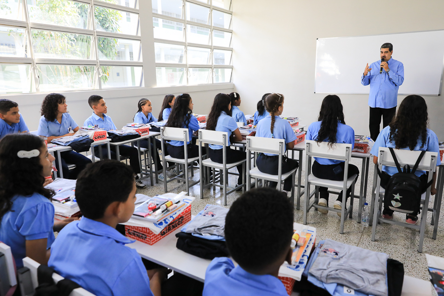 En este momento estás viendo Bricomiles recuperan instituciones educativas en los estados Miranda, Zulia, Bolívar y Mérida