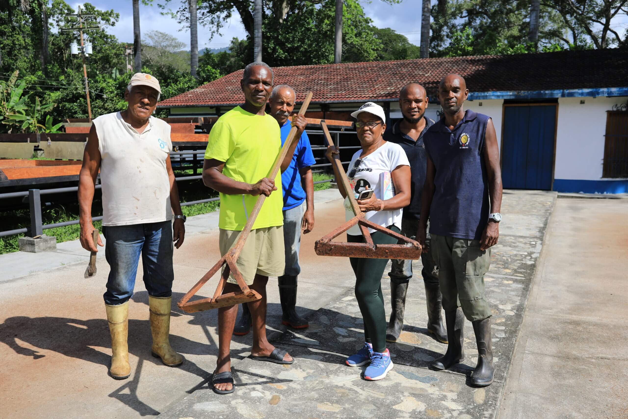 Lee más sobre el artículo Mincyt promueve preservación del cacao criollo en encuentro con productores de Aragua