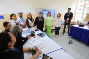 Lee más sobre el artículo Docentes reciben formación técnica para conformar 3.500 Núcleos de Robótica Educativa en el territorio nacional