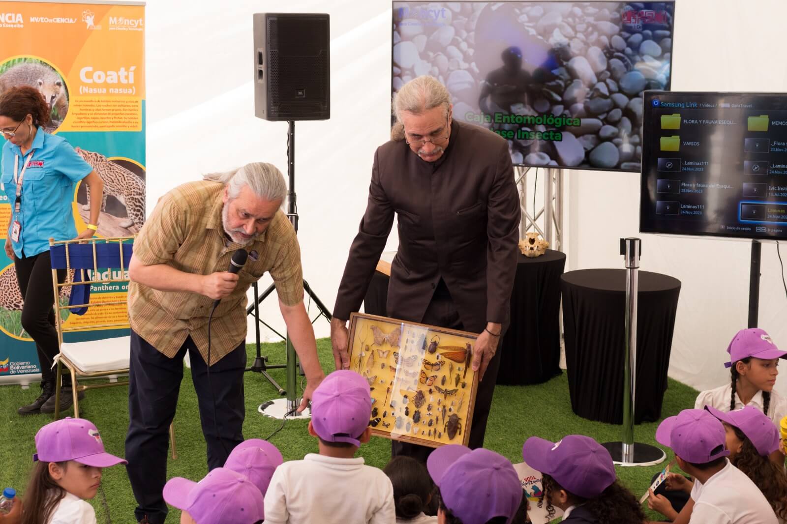 Lee más sobre el artículo Expertos del IVIC realizaron exposición sobre la flora y fauna del Esequibo en actividad con estudiantes de Caracas