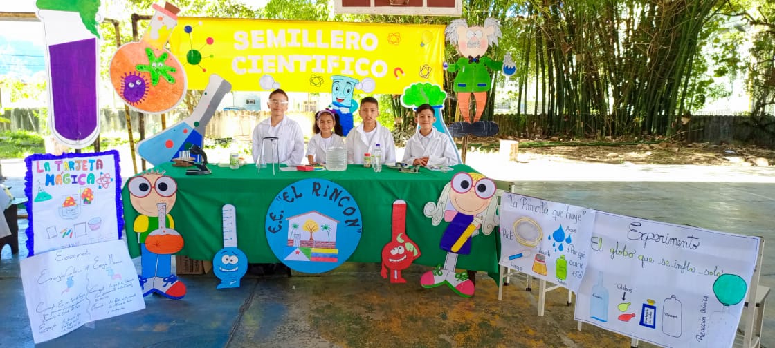 Lee más sobre el artículo Más de 450 niñas, niños y jóvenes merideños participaron en el «Reto de la Ciencia»