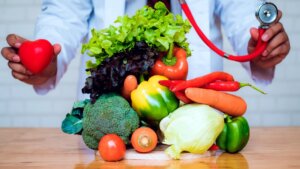 Lee más sobre el artículo Investigación determina que comer a deshora aumenta la posibilidad de sufrir enfermedades cardiovasculares