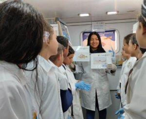 Lee más sobre el artículo Estudiantes de Cumaná cierran con éxito la Ruta Científica Marina del 2023