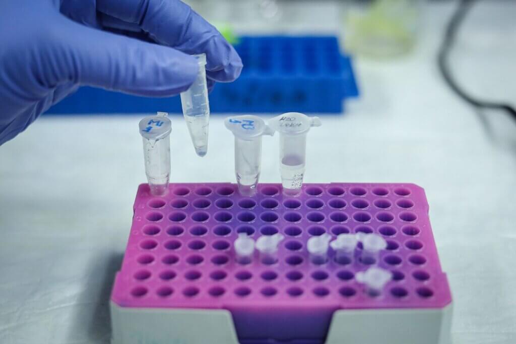 Conozca los once ensayos clínicos sobre humanos que serán claves en la medicina para 2024