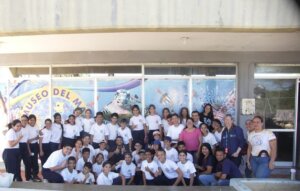 Lee más sobre el artículo Estudiantes de Sucre exploran el mundo del océano a través de la Ruta Científica