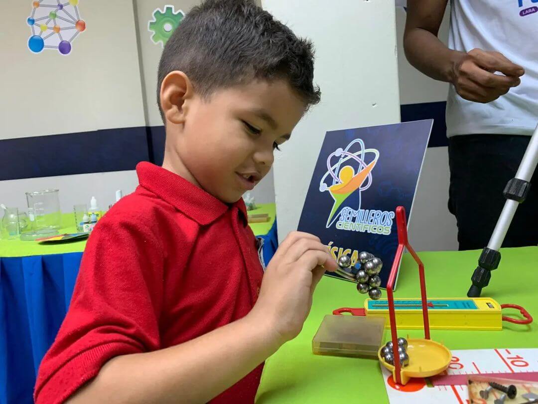 Lee más sobre el artículo Plan Nacional Semilleros Científicos continuará recorriendo espacios educativos durante 2024