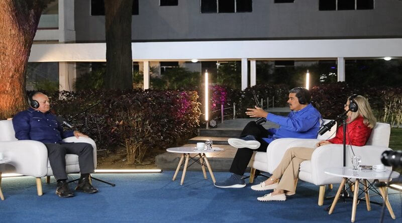 En este momento estás viendo Presidente Maduro insta a empoderarse de las plataformas comunicacionales para difundir la verdad de Venezuela