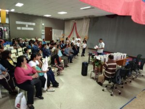 Lee más sobre el artículo CNTQ entrega 21 kits de química a escuela