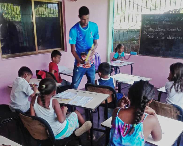 Lee más sobre el artículo Infocentro Delta Amacuro impulsa el aprendizaje de niñas y niños de Capure