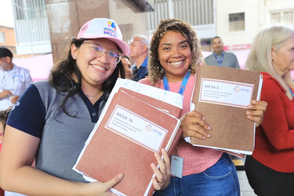 Más de 400 mujeres de la ciencia generaron propuestas en debate sobre las 7 Transformaciones