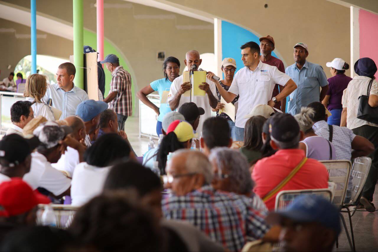 Lee más sobre el artículo En Miranda productores de cacao debaten propuestas por las 7T