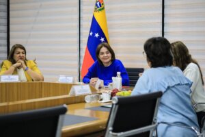 Lee más sobre el artículo Vicepresidencia Sectorial de Ciencia, Tecnología, Educación y Salud evalúa estrategias para mejorar atención social del pueblo
