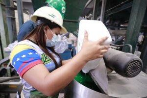 Lee más sobre el artículo Mujeres venezolanas son protagonistas del desarrollo de la biotecnología en el país