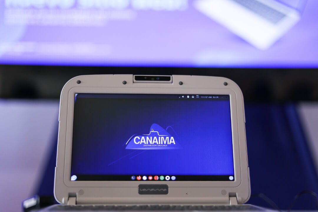 Lee más sobre el artículo Ministra Gabriela Jiménez destaca importancia del software y hardware libres para la transformación digital de Venezuela