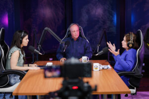 Lee más sobre el artículo Expertos hablarán sobre los beneficios de la ganadería regenerativa en nuevo episodio de “Con Ciencia +Vida, el Podcast”