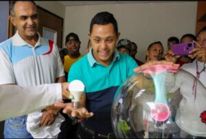 Lee más sobre el artículo Sala de Ciencias Dra. Anamaría Font: Espacio inclusivo para compartir conocimientos y experiencias