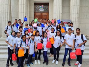 Lee más sobre el artículo <strong>Estudiantes de Cúa disfrutaron una experiencia de difusión del conocimiento en el Museo de Ciencias</strong>