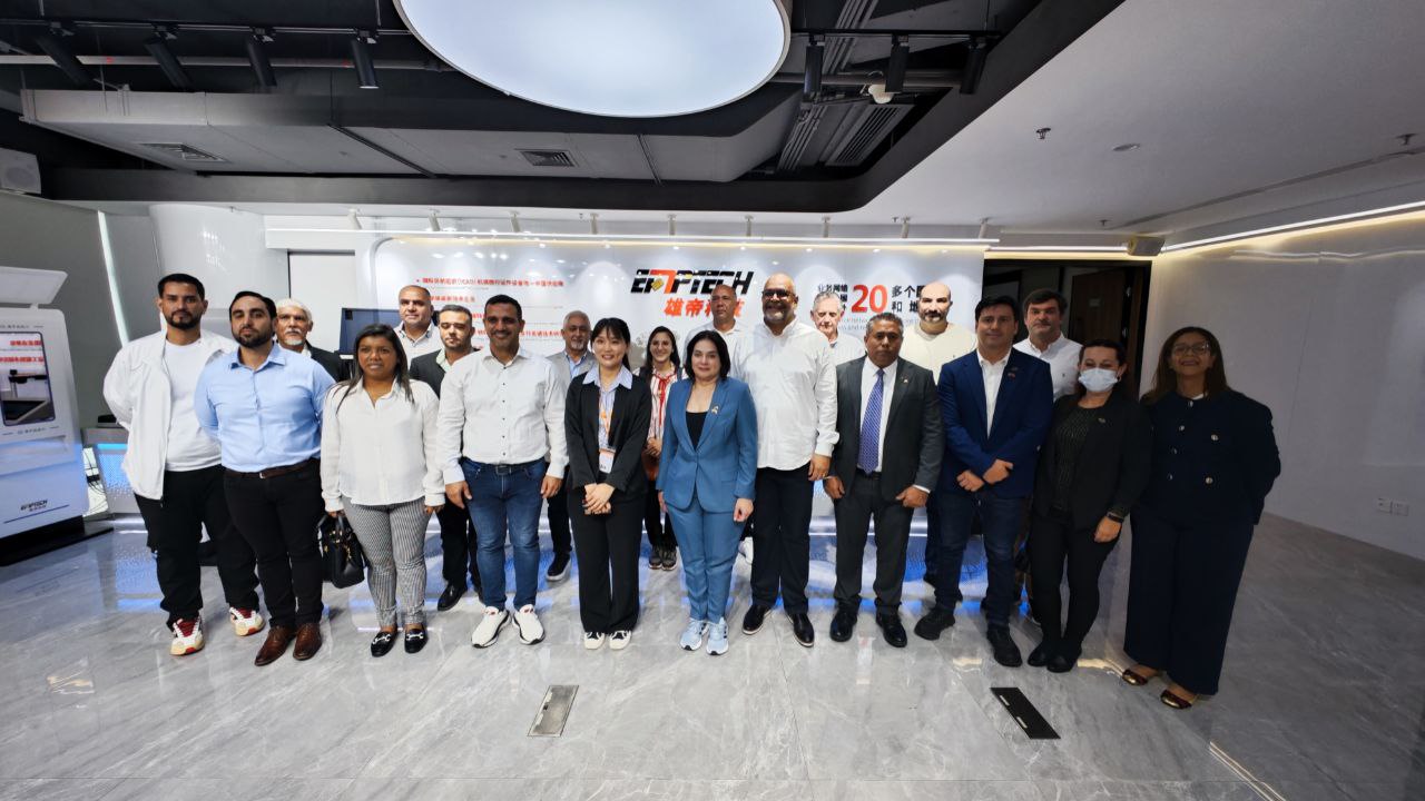 Lee más sobre el artículo Delegación venezolana en China conoce experiencias del Parque Científico y Tecnológico de Nanshan en Shenzhen
