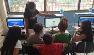 Lee más sobre el artículo Jóvenes de Yaracuy aprenden sobre diseño 3D y electrónica