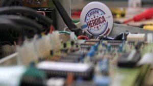 Lee más sobre el artículo Cayapa Heroica recupera equipos médicos del SRI “La Llovizna” en Bolívar