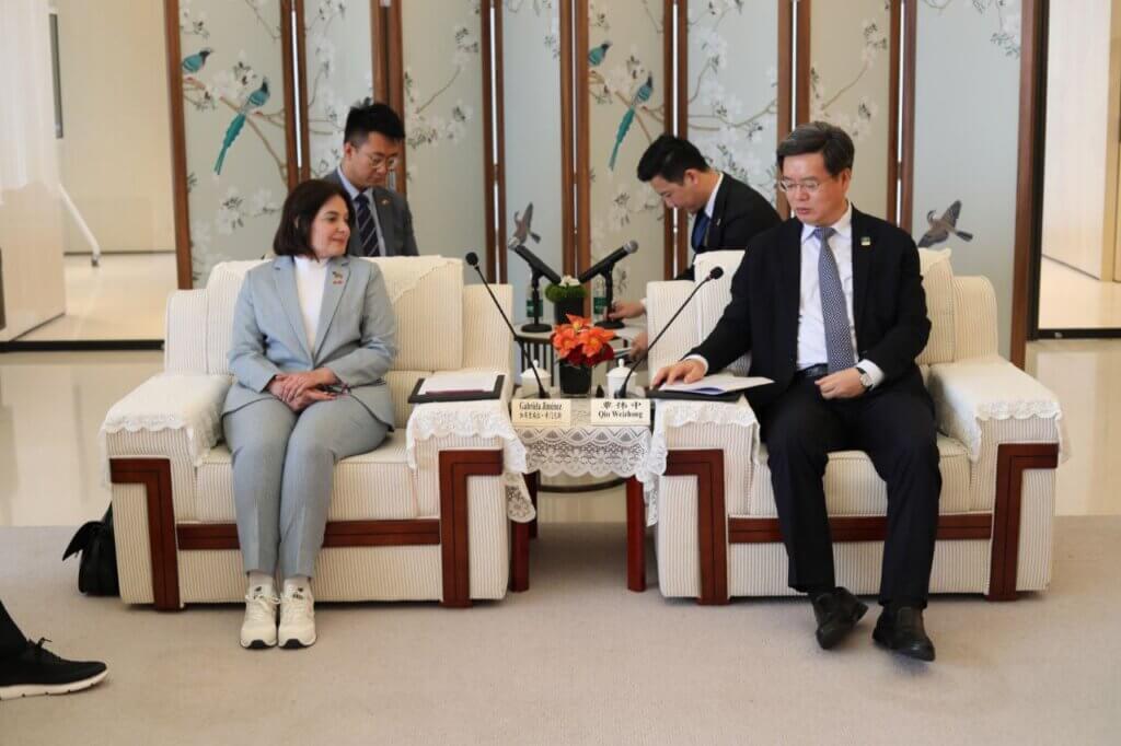 Delegación venezolana sostuvo encuentro con autoridades de Shenzhen para profundizar intercambios