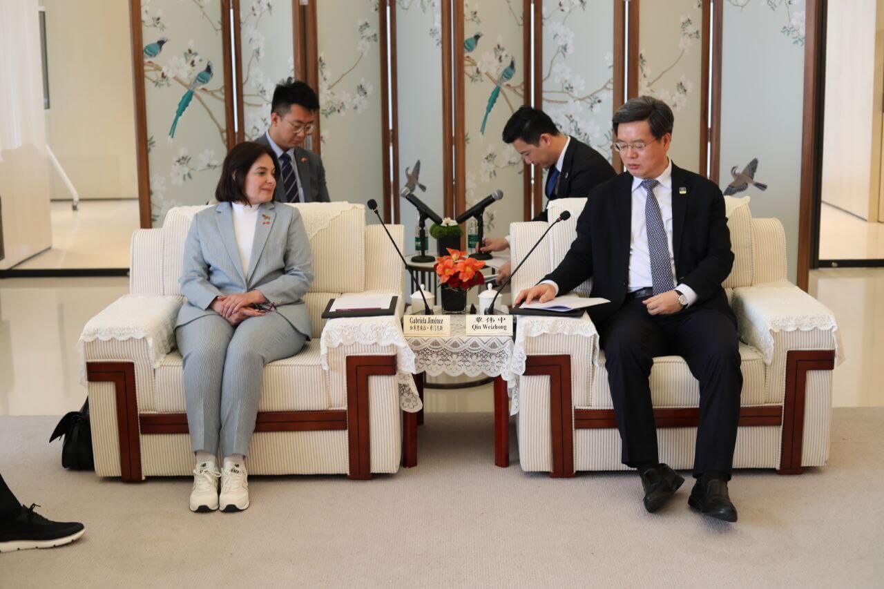 Lee más sobre el artículo Delegación venezolana sostuvo encuentro con autoridades de Shenzhen para profundizar intercambios
