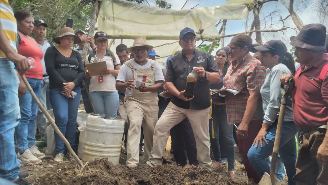 Lee más sobre el artículo Promueven cultivo de productos orgánicos en la Sierra de Falcón