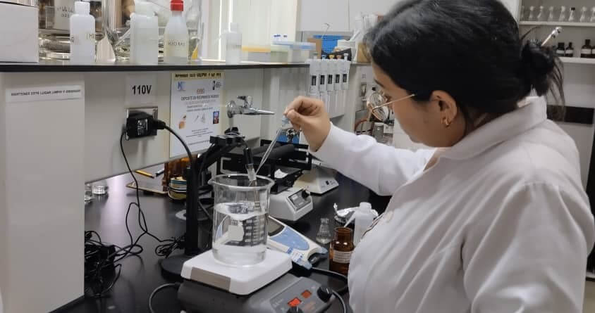 Lee más sobre el artículo Laboratorio Bioanalítico y Bioequivalencia del IVIC incursiona con productos naturales