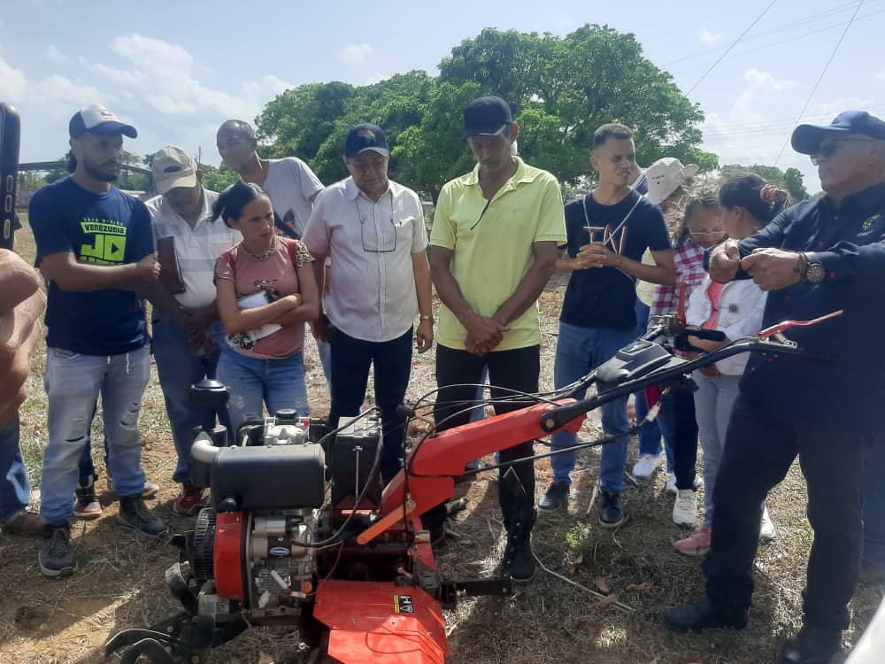 Lee más sobre el artículo Productores agrícolas de Falcón participaron en taller sobre el uso del rotocultor