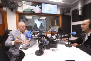 Lee más sobre el artículo Programa de becas para estudios de postgrado es un reconocimiento a la labor de la comunidad científica en el país