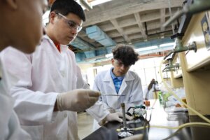 Lee más sobre el artículo Gobierno Nacional potencia las capacidades científicas y tecnológicas en el país