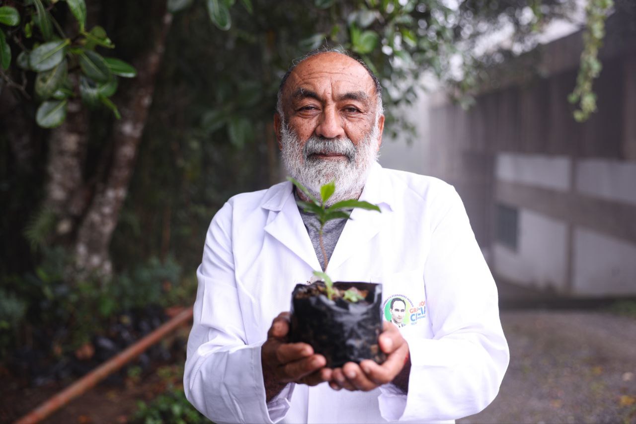Lee más sobre el artículo Investigador del IVIC recibe reconocimiento por promover la excelencia del café de Miranda