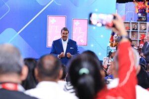 Lee más sobre el artículo Presidente Maduro propone convertir sistema del 1×10 del Buen Gobierno en ley