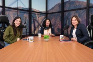 Lee más sobre el artículo Nuevo episodio de «Con Ciencia + Vida, El Podcast» abordará importancia del proceso de descarbonización para la economía global